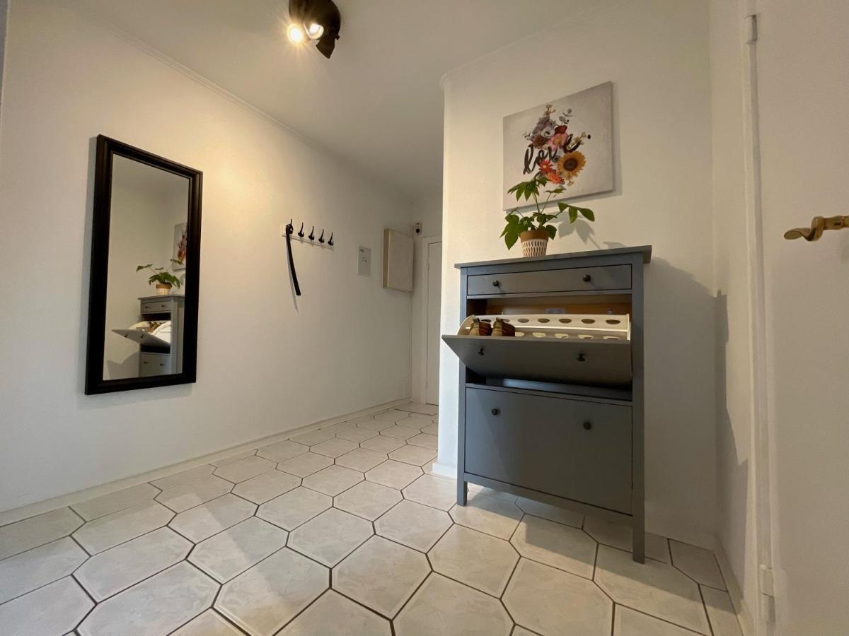 Purple Kitchen - Apartment Mit Grosser Wohnkueche Bremerhaven Exteriör bild